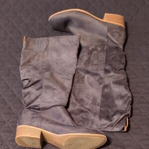 Candie's Gray Women's Boots 10 M EUC